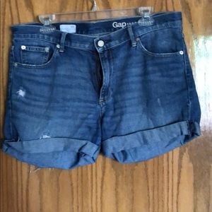 Gap sexy boyfriend shorts